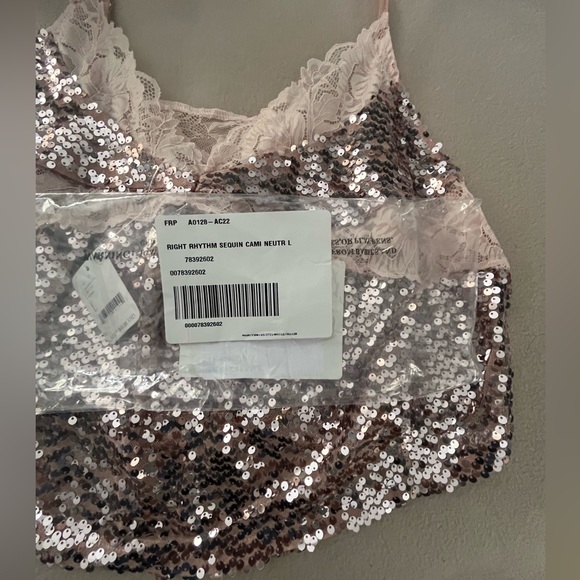 FREE PEOPLE Right Rhythm Sequin Cami - colour: Champagne Combo, size L NWT - Picture 8 of 8